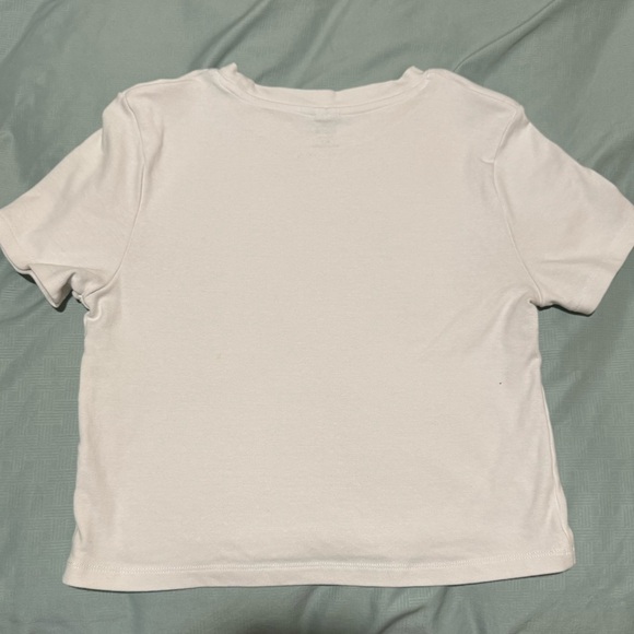 graphic crop top - Picture 3 of 3